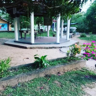 165695799 103844595142749 3339474888401264035 N